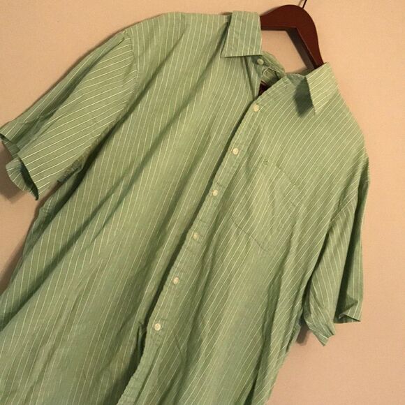 IZOD Green Stripe Short Sleeve Button Down - XXL - Picture 2 of 6